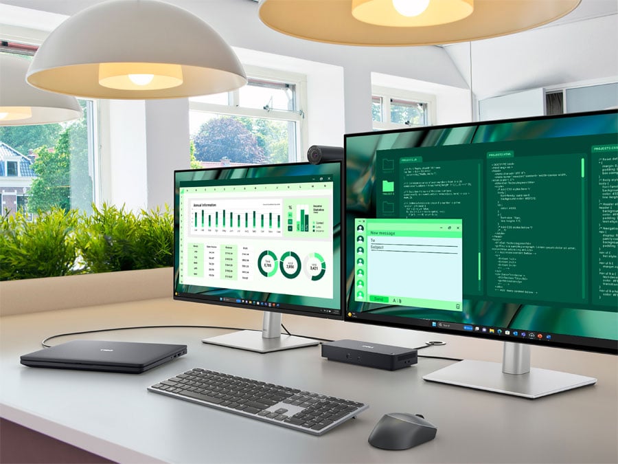 Dell Pro Max 14 na biurku