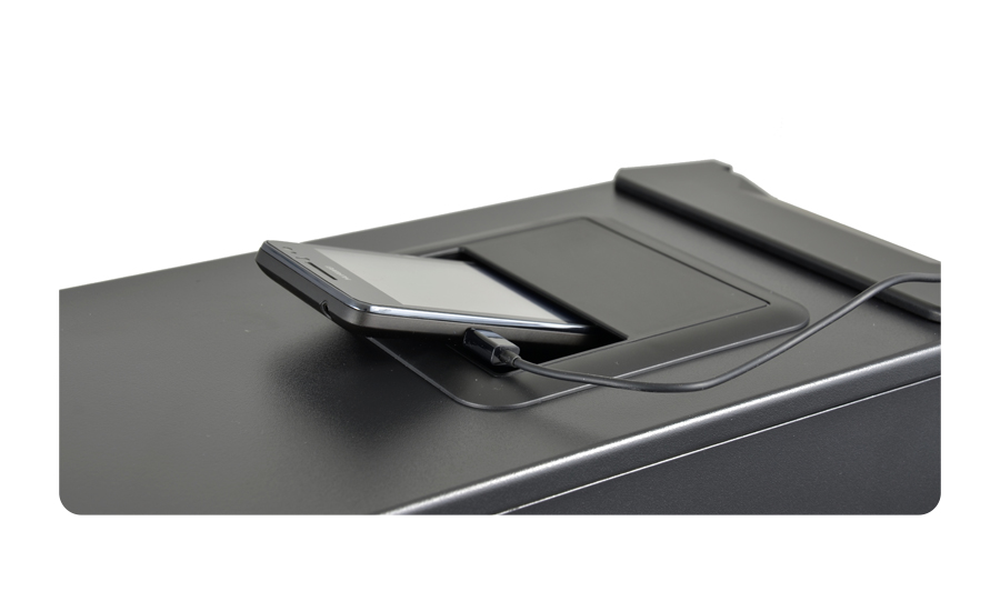 Desktop Tesla GB-300 - komponenty