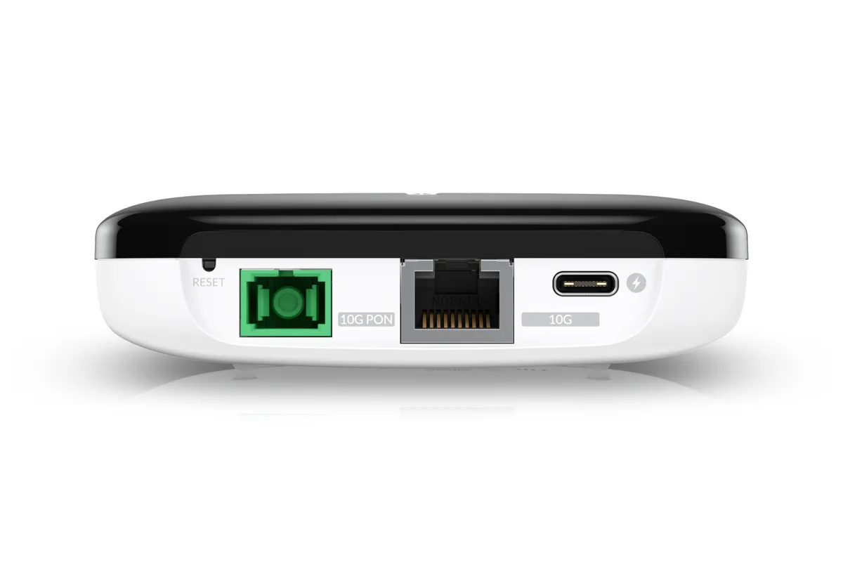 Ubiquiti UISP-FIBER-XGS | ONT | UISP Fiber XGS, 1x XGS-PON, 1x RJ45 10Gb/s