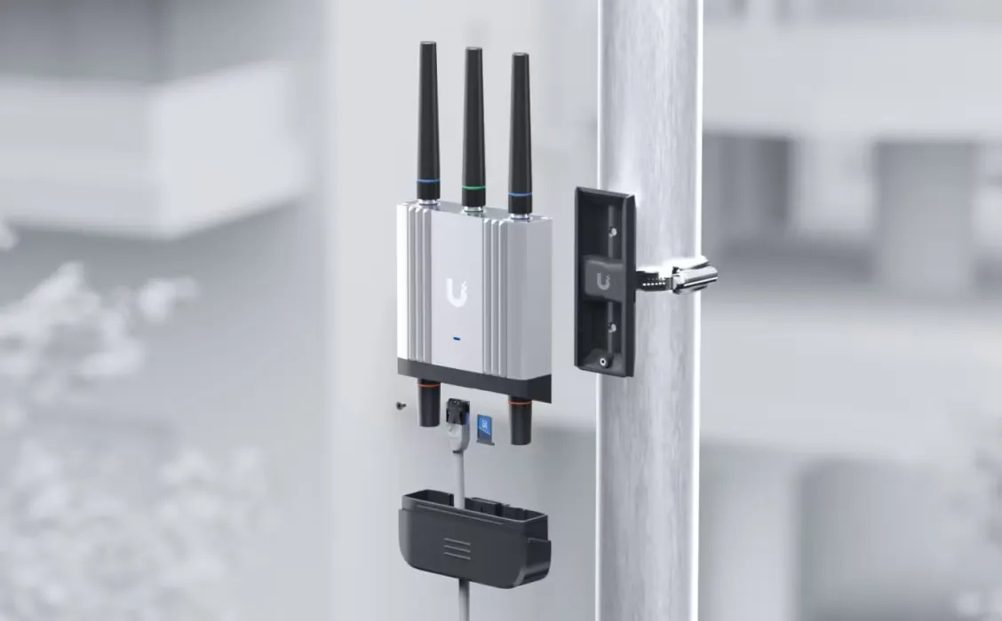 Ubiquiti UMR-Industrial-EU | Router przemysłowy | LTE Cat 4, Wi-Fi 4, 2x RJ45 1000Mb/s, nano SIM