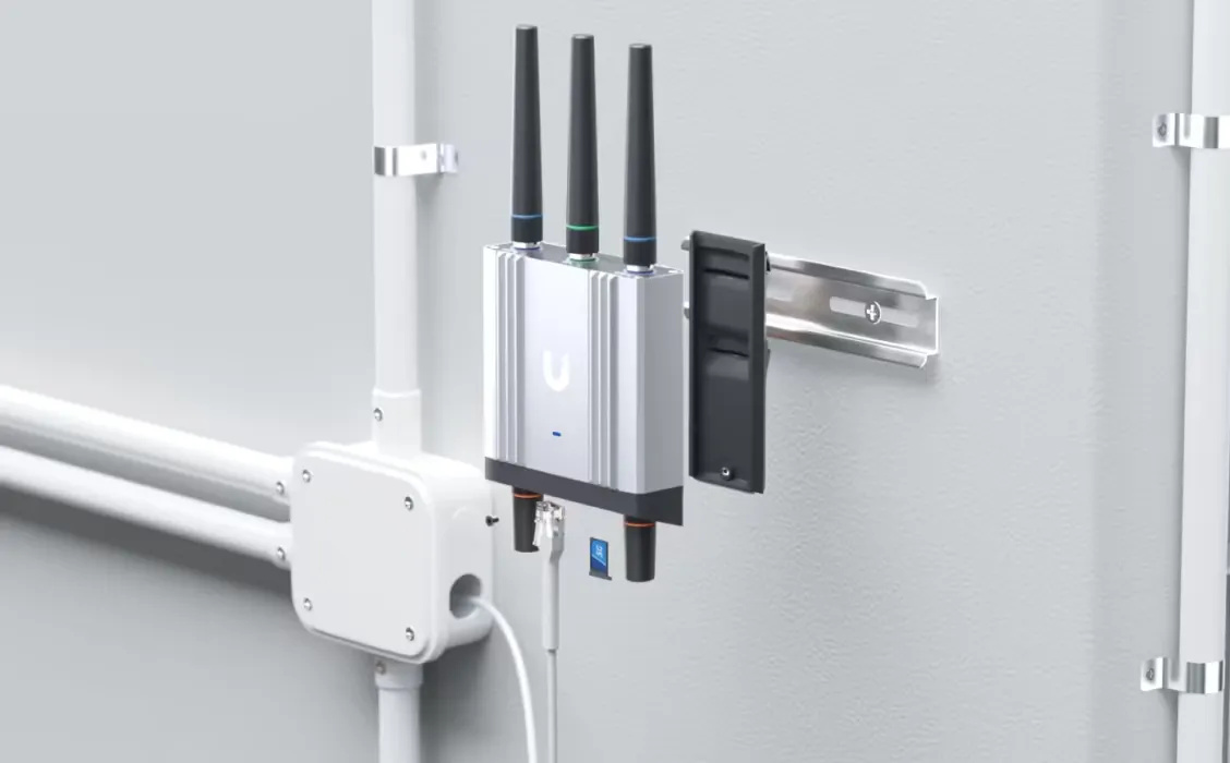 Ubiquiti UMR-Industrial-EU | Router przemysłowy | LTE Cat 4, Wi-Fi 4, 2x RJ45 1000Mb/s, nano SIM