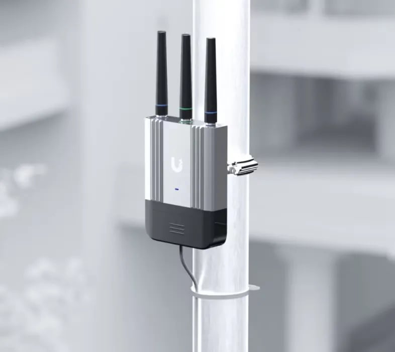 Ubiquiti UMR-Industrial-EU | Router przemysłowy | LTE Cat 4, Wi-Fi 4, 2x RJ45 1000Mb/s, nano SIM