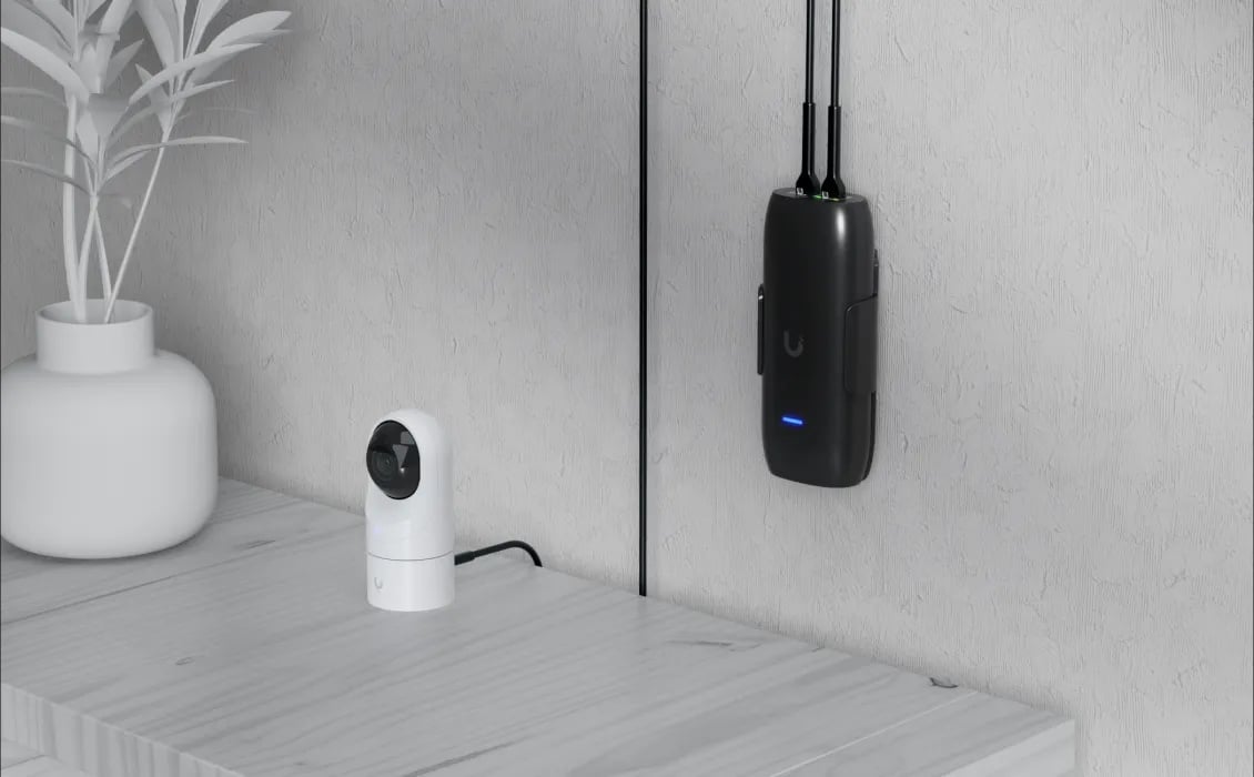 Ubiquiti UP-AI-Port | Urządzenie wzbogacające kamery o funkcje AI | 1x GbE RJ45, PoE