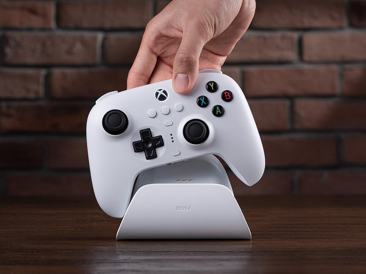 Stacja dokująca w zestawie z kontrolerem 8Bitdo Ultimate 3-mode Xbox Controller