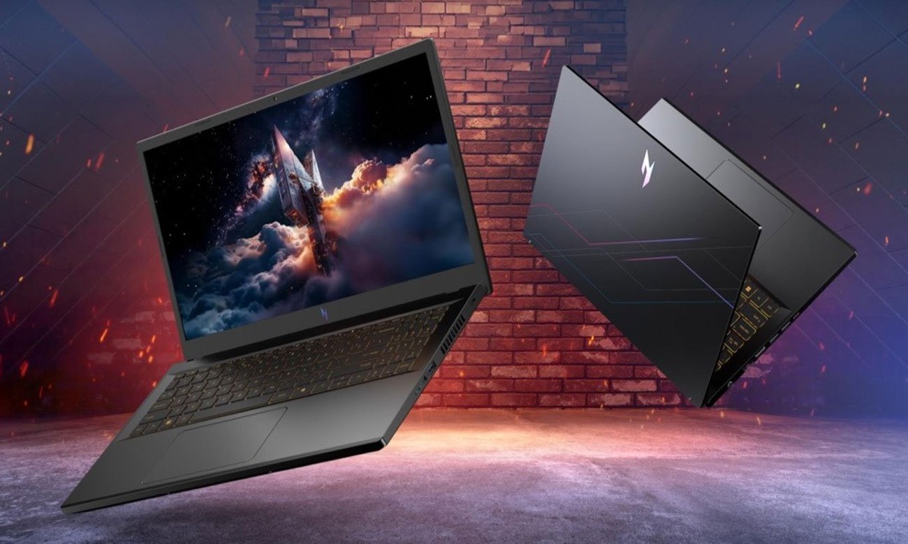 Acer Nitro V erakn oraz pokrywa matrycy