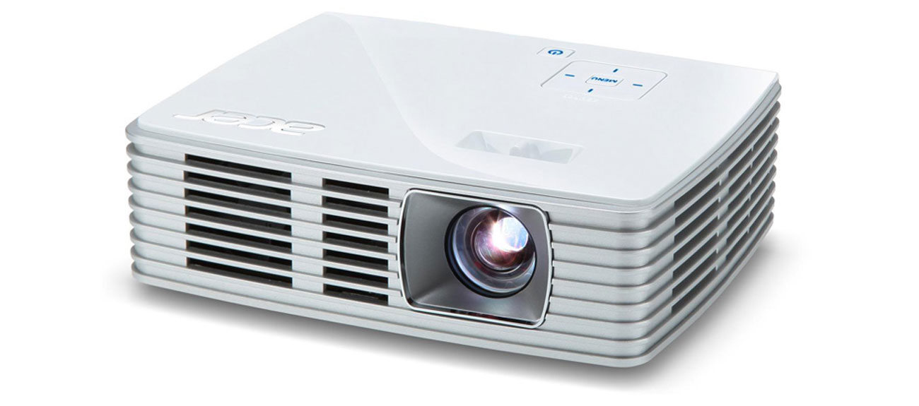 Acer K135 łatwy w przenoszeniu