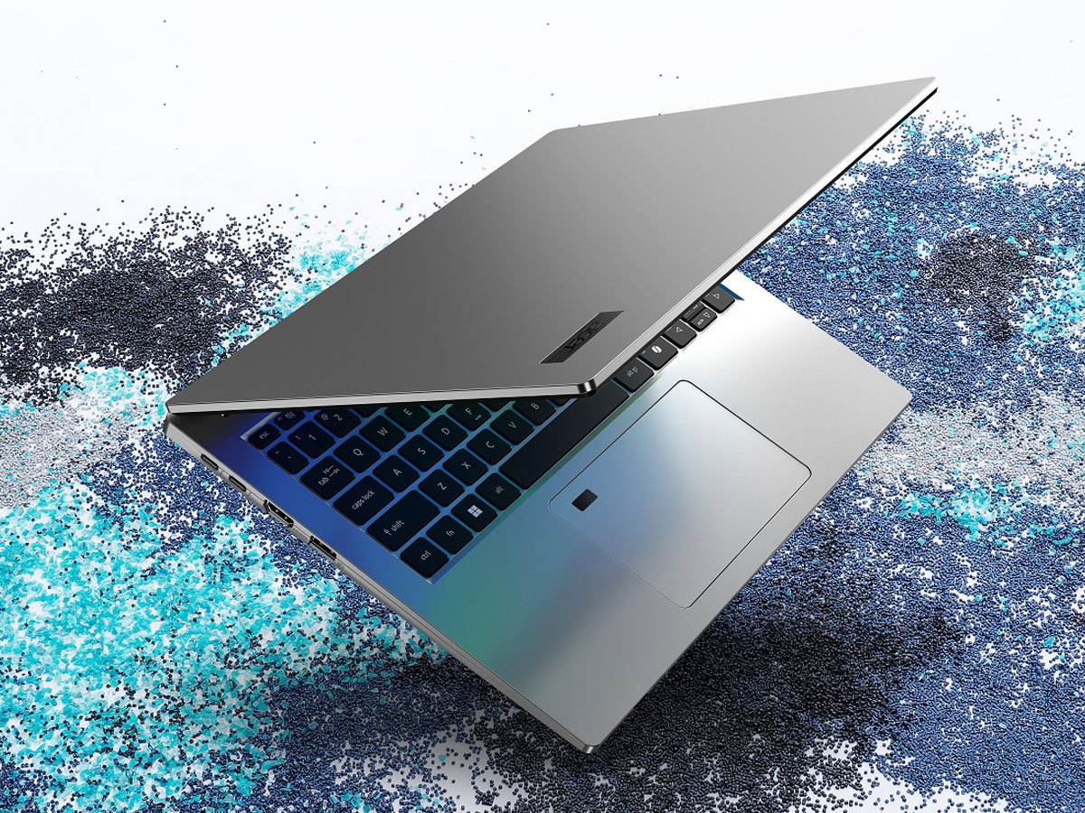 Acer Travel Mate P2 laptop