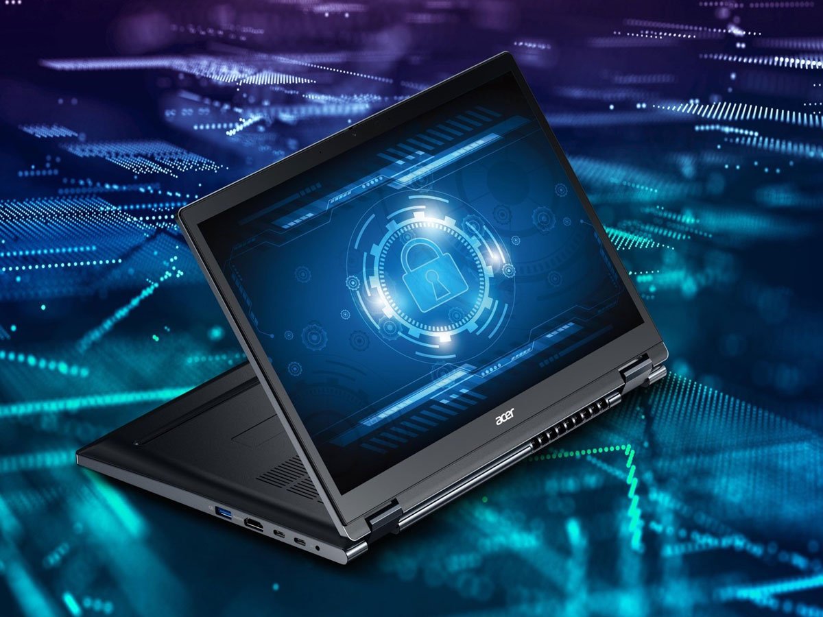 Acer TravelMate P4 przód