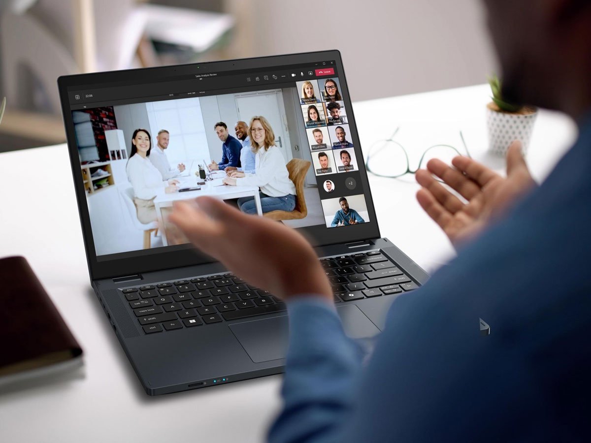 Acer TravelMate P4 wideokonferencja