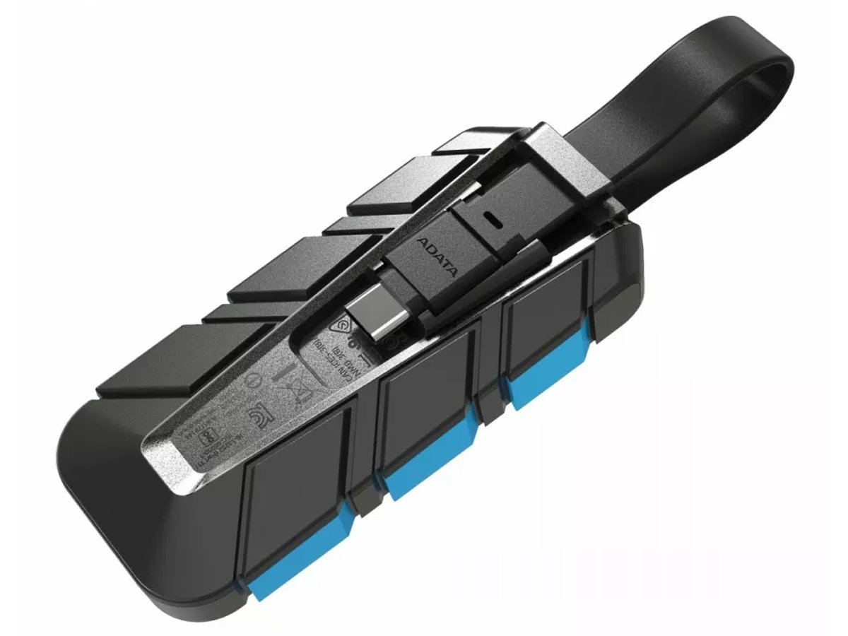 Dysk zewnętrzny SSD ADATA SC740 - Wbudowany kabel dla większej wygody