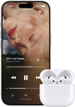 iPhone i AirPodsy w otwartym etui ładującym