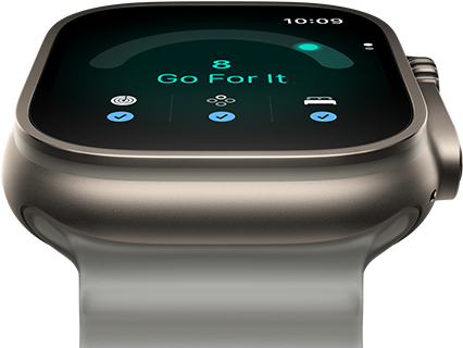 Apple Watch Ultra 4 z kopertą z tytanu w kolorze naturalnym, pasek Ocean w kolorze półprzezroczystej szarości, wynik gotowości 8, zewnętrzna prawa strona, Digital Crown, wystający przycisk boczny