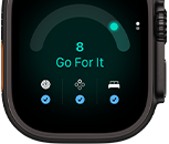 Apple Watch Ultra 4 z kopertą z tytanu w kolorze czarnym, ocena gotowości:8, widoczny prawy bok urządzenia, pokrętło Digital Crown, wystający przycisk boczny
