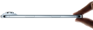 iPhone Air w kolorze błękitnym pokazany z boku, trzymany kciukiem i palcem wskazującym, eksponowany jest smukły profil urządzenia