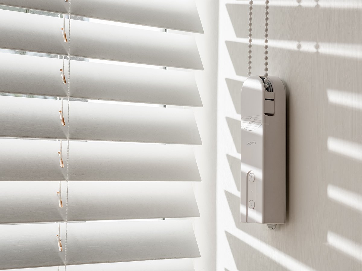 Silnik do rolet wewnętrznych Aqara Roller Shade Driver E1 - Grafika lifestyle