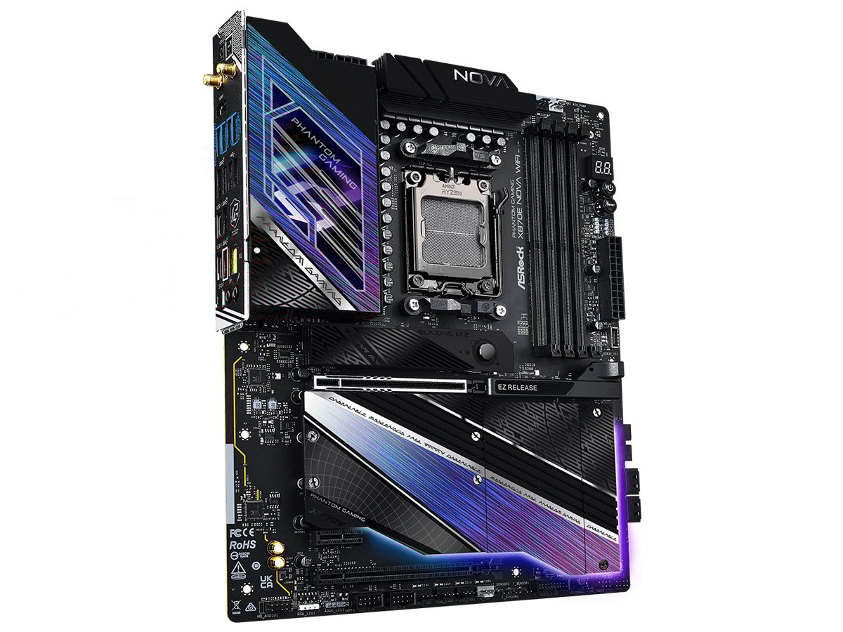 ASRock X870E Nova WiFi - Widok od przodu pod kątem