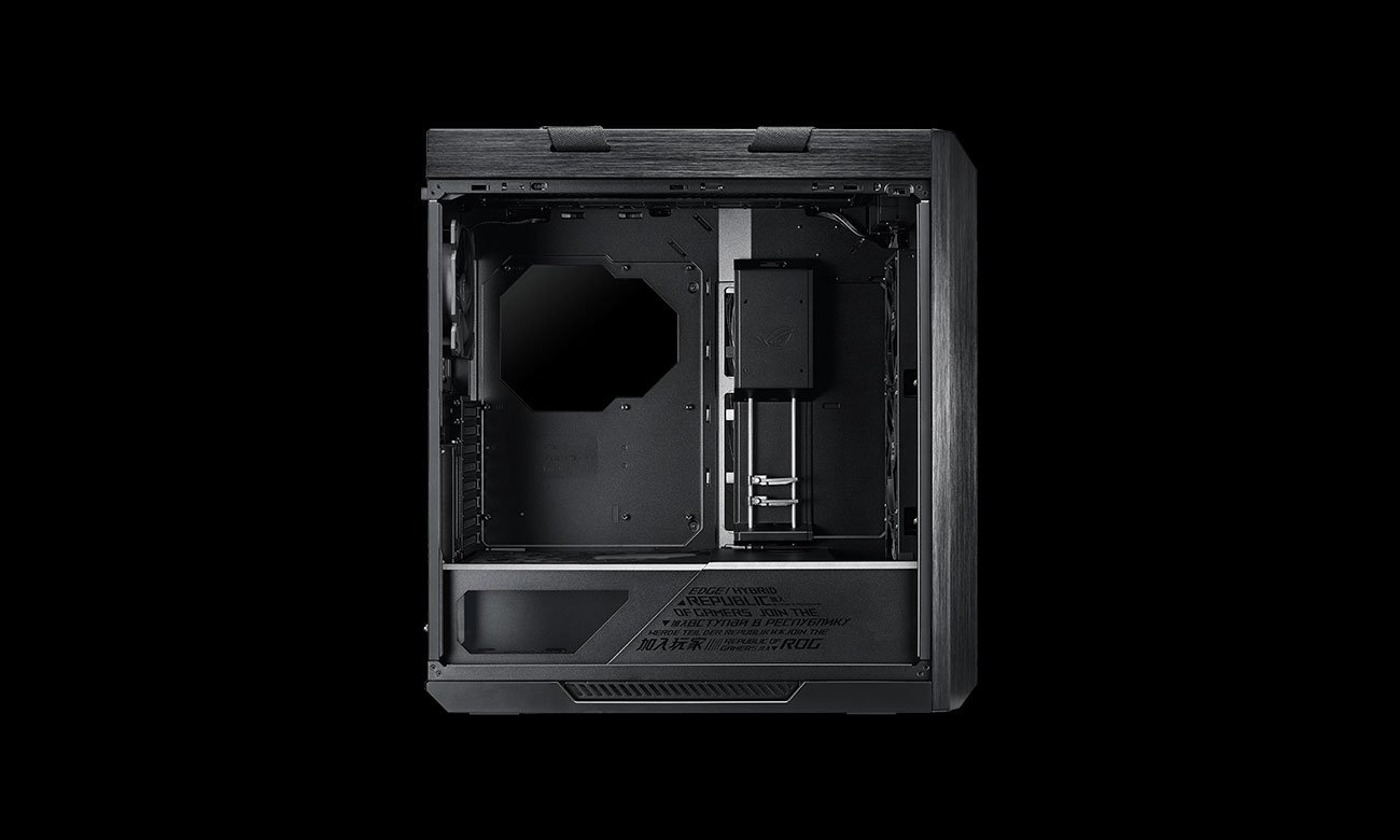 ASUS ROG Strix Helios - Wnętrze