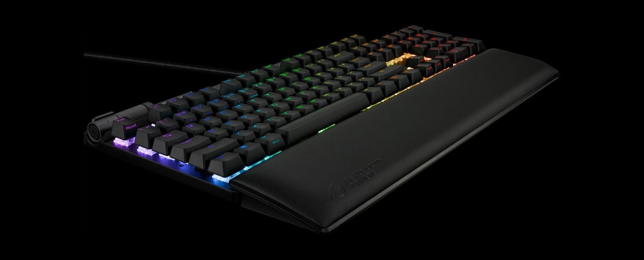 ASUS ROG STRIX FLARE II widok z boku pod kątem