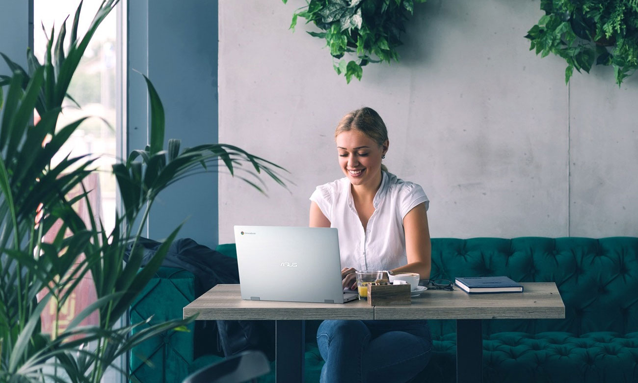 ASUS ChromeBook CX1500 laptop z ChromeOS