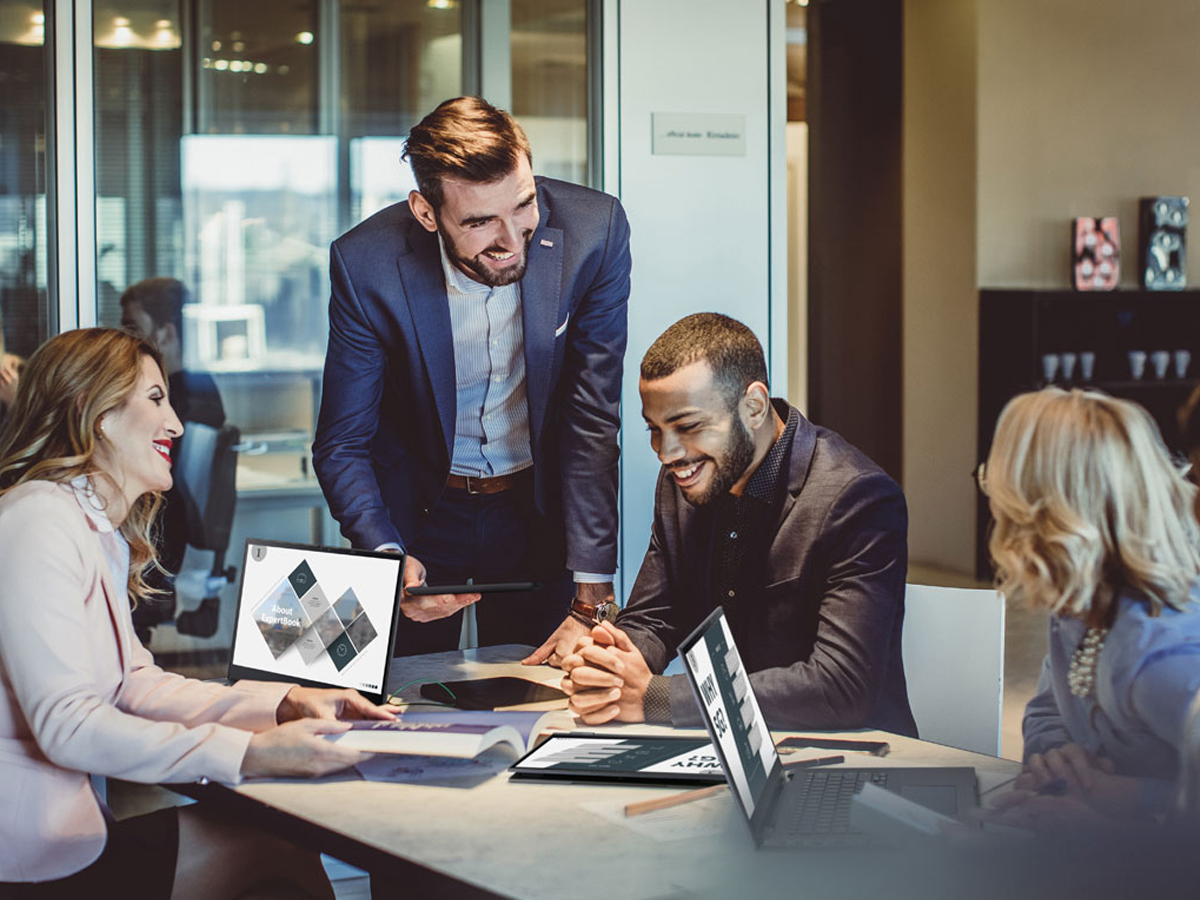 Laptop konwertowalny ASUS ExpertBook B7402 Flip