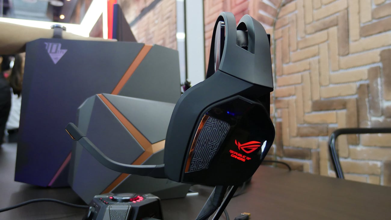 Zestaw słuchawkowy ROG Centurion True 7.1