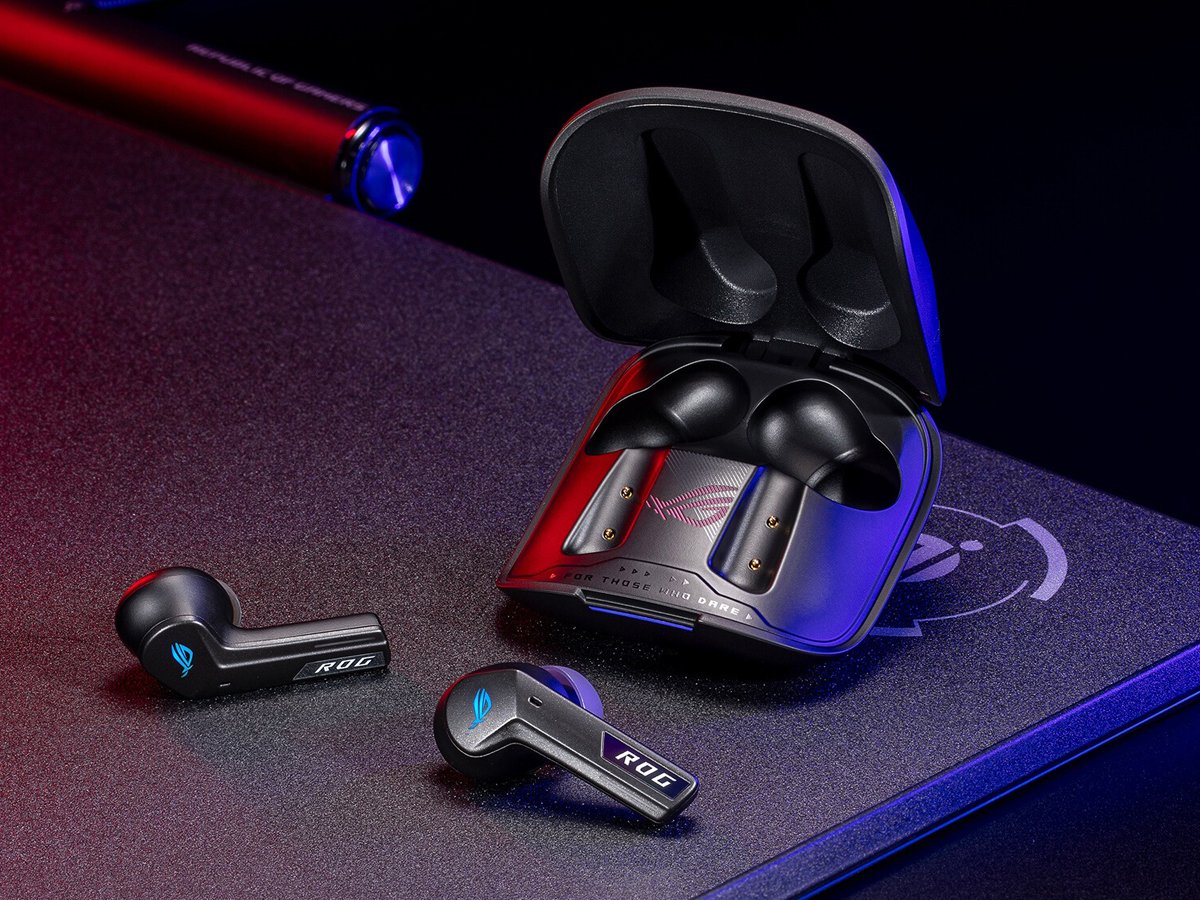 Słuchawki bezprzewodowe ASUS ROG Cetra True Wireless SpeedNova Czarne - Grafika lifestyle