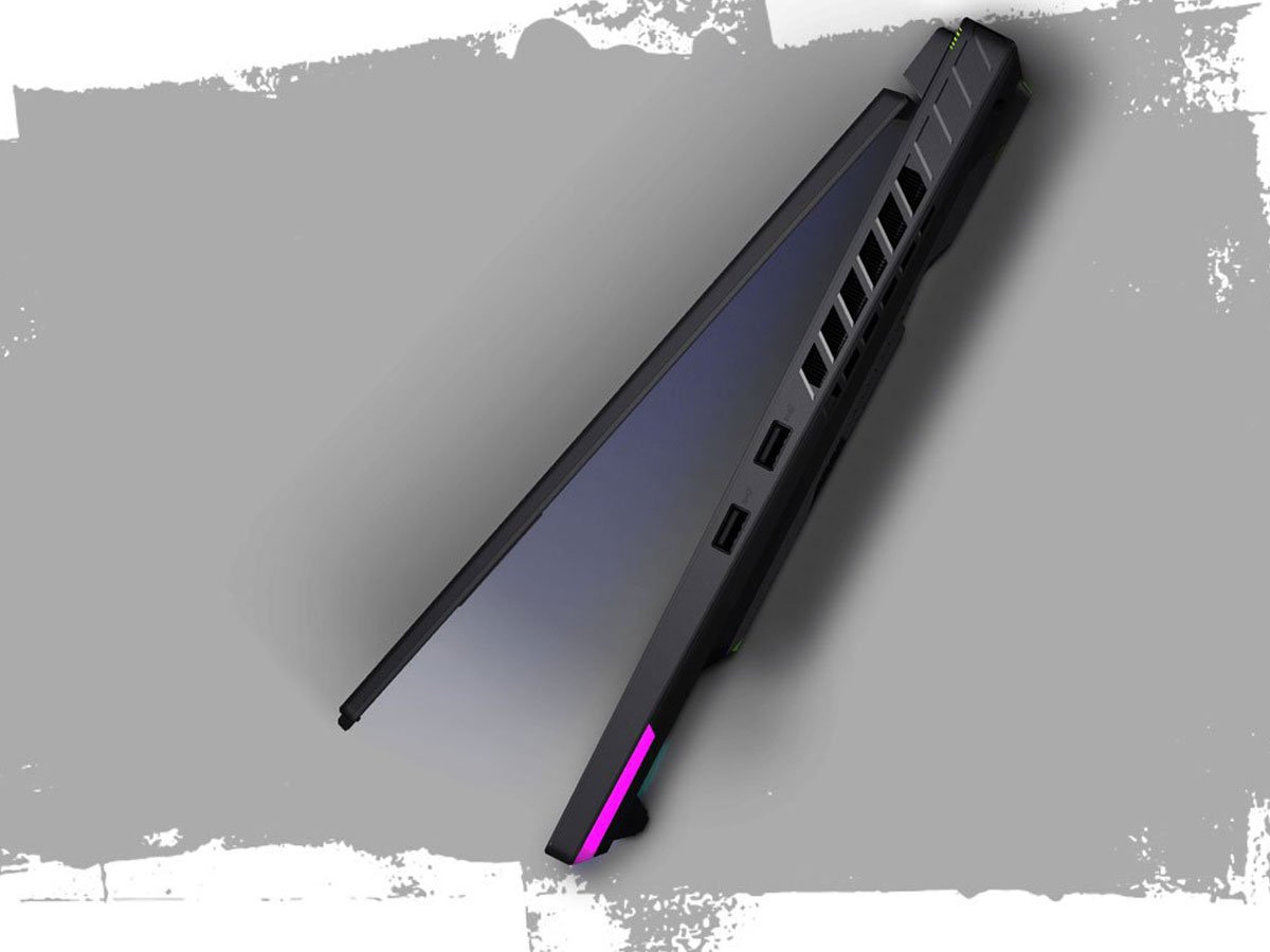 ASUS ROG Strix G18 porty