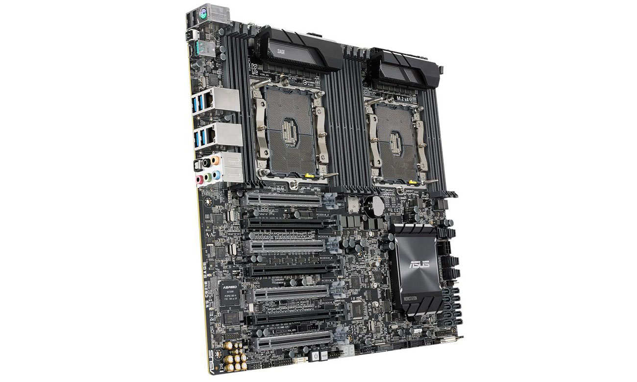 ASUS WS C621E SAGE Możliwośc instalacji czterech kart graficznych