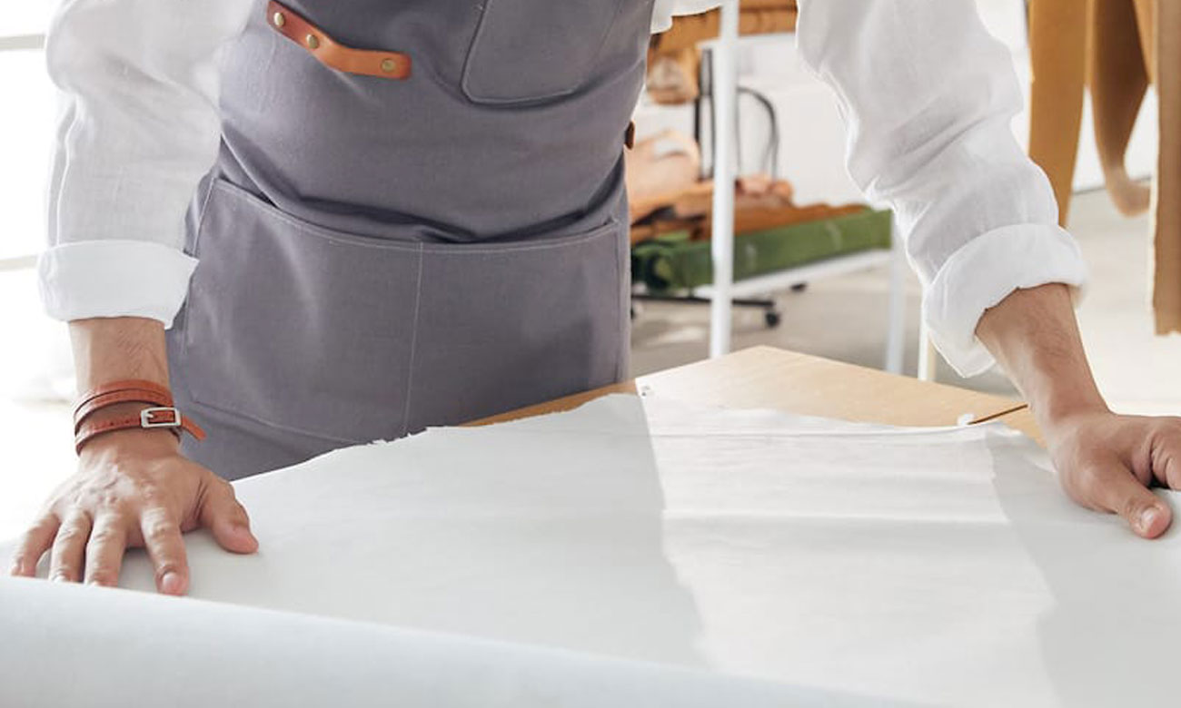 powlekany elektrolitycznie 18-karatowymi nanocząsteczkami różowego złota