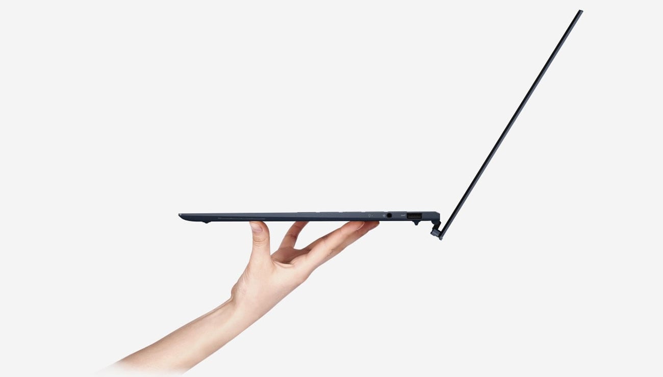 ASUS ZenBook S13 light and slim