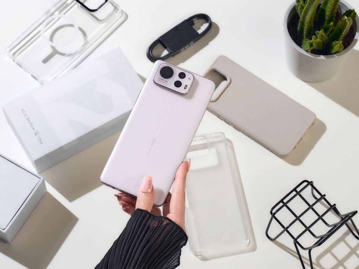 Zenfone 12 Ultra – front