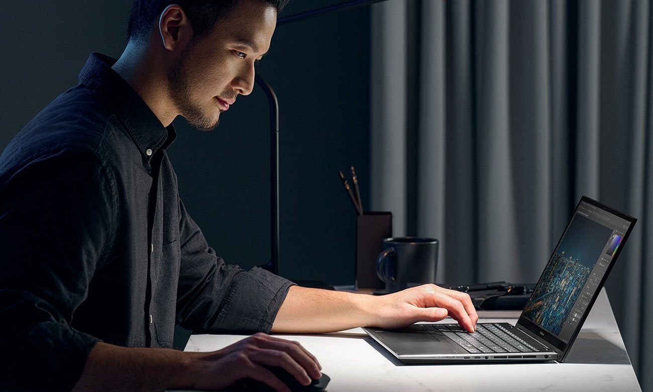 ASUS Zenbook Pro 15 Flip porty