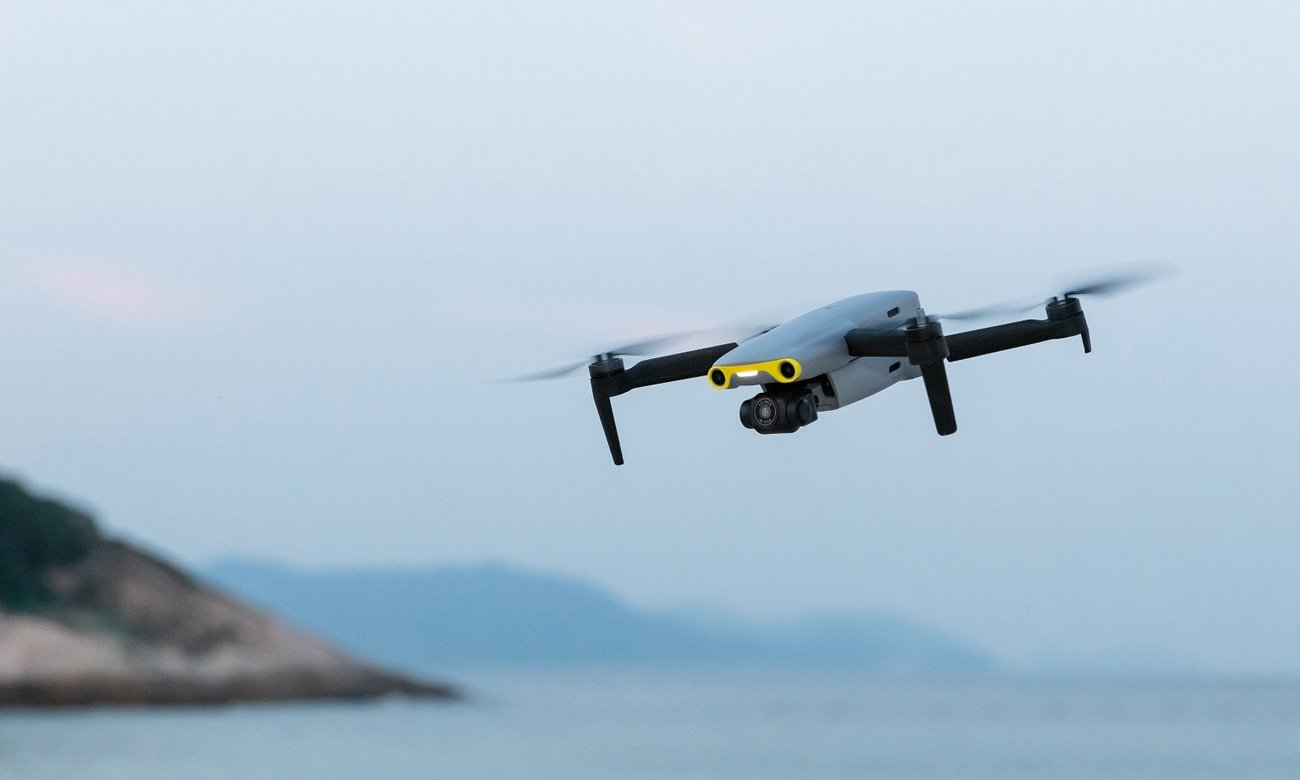 Dron Autel EVO Nano Szary - Grafika lifestyle