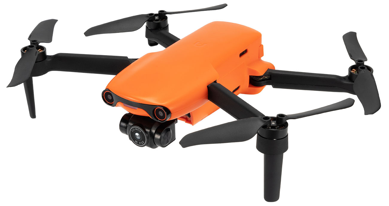 Dron Autel EVO Nano - Widok z przodu pod kątem