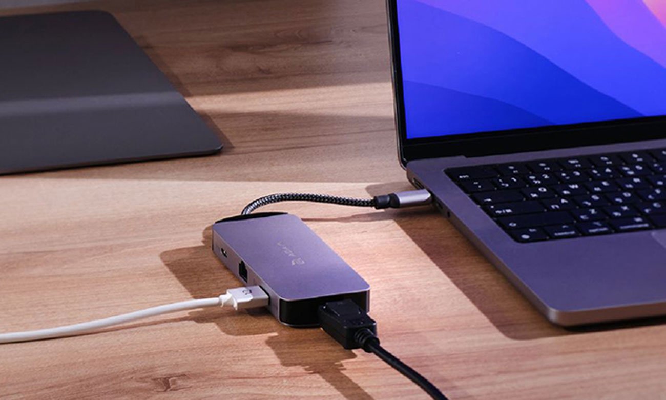 Adam Elements CASA HUB X DP USB-C 8K 10-in-1 Hub