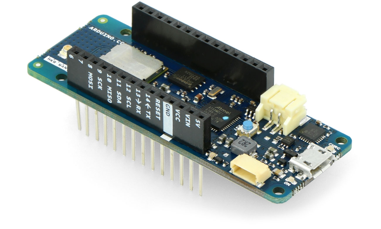 Moduł Arduino MKR WAN 1310 - LoRaWAN SAMD21 - ABX00029 - Widok z przodu pod kątem