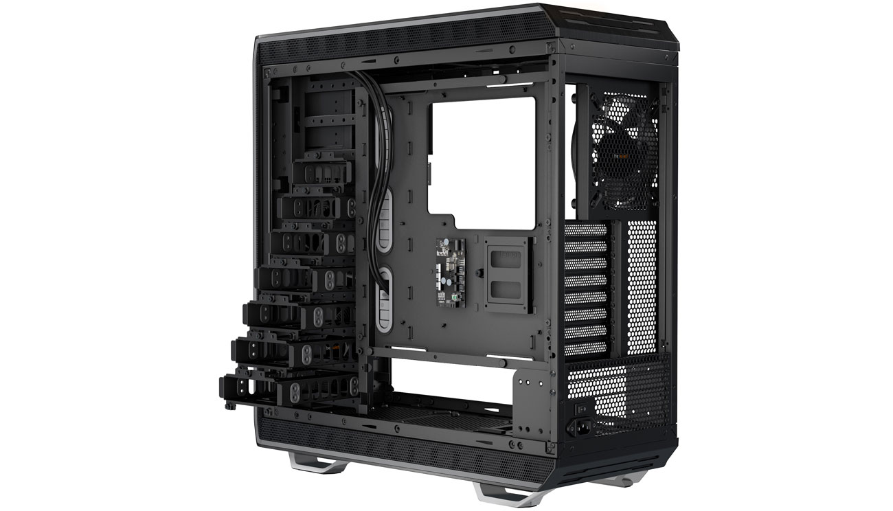 be quiet! Dark Base 900 srebrna wnętrze