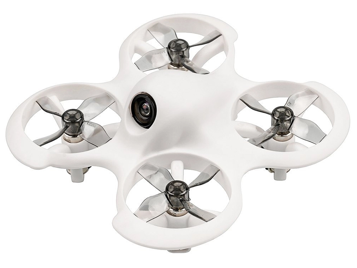 Dron BetaFPV Cetus - Widok od przodu pod kątem