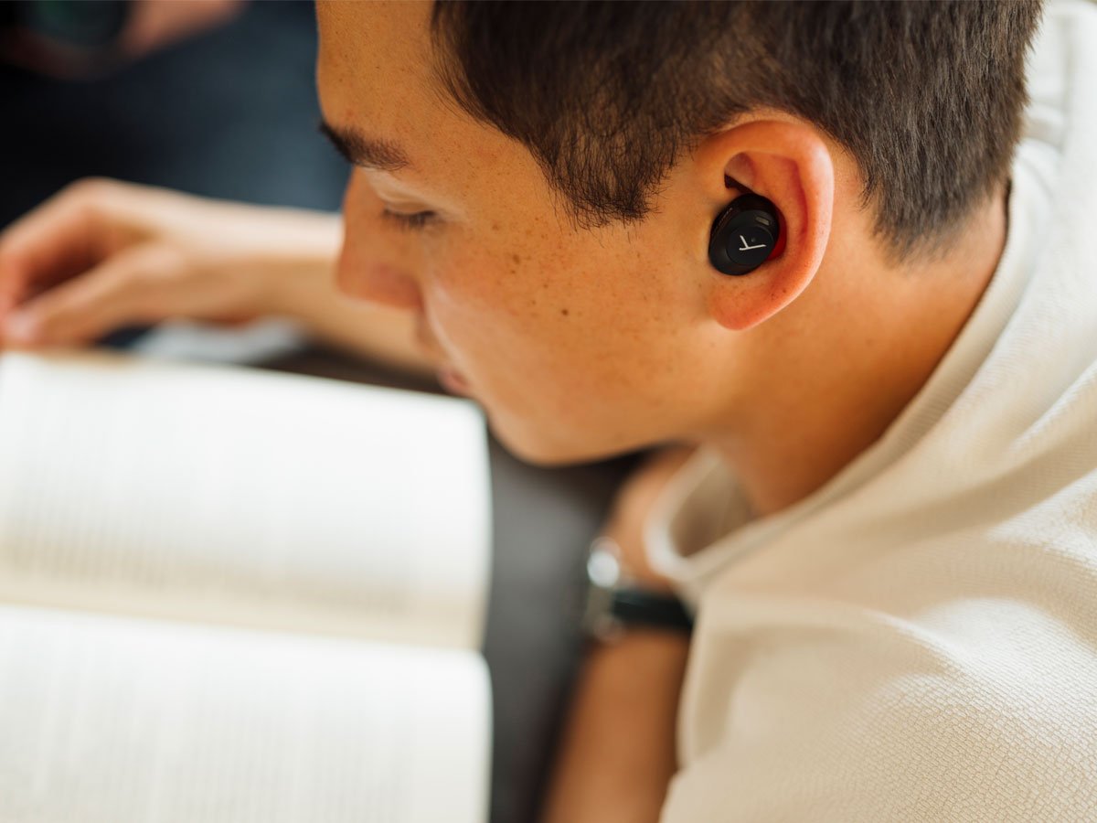 Słuchawki bezprzewodowe Beyerdynamic Amiron 300 Czarne - Grafika lifestyle