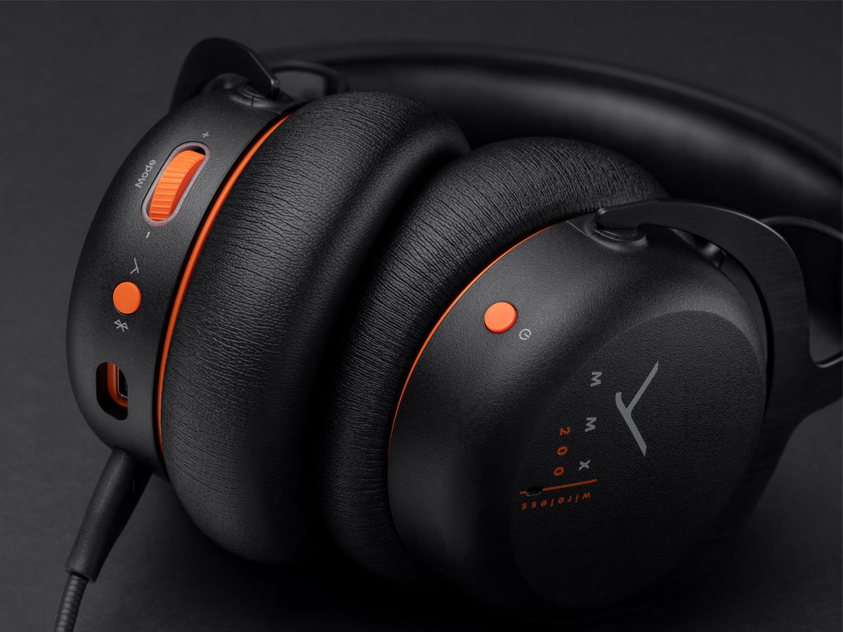 Słuchawki bezprzewodowe Beyerdynamic MMX 200 Czarne - Pełna kontrola nad rozgrywką