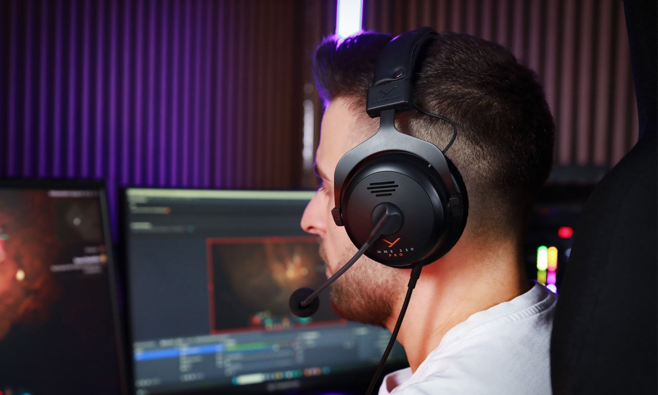 Słuchawki Beyerdynamic MMX 330 Pro - Grafika lifestyle