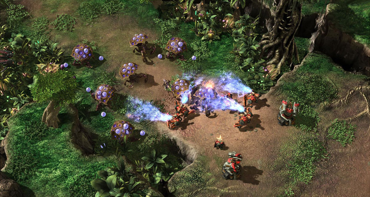 Blizzard Starcraft II: Heart of the Swarm nowa broń