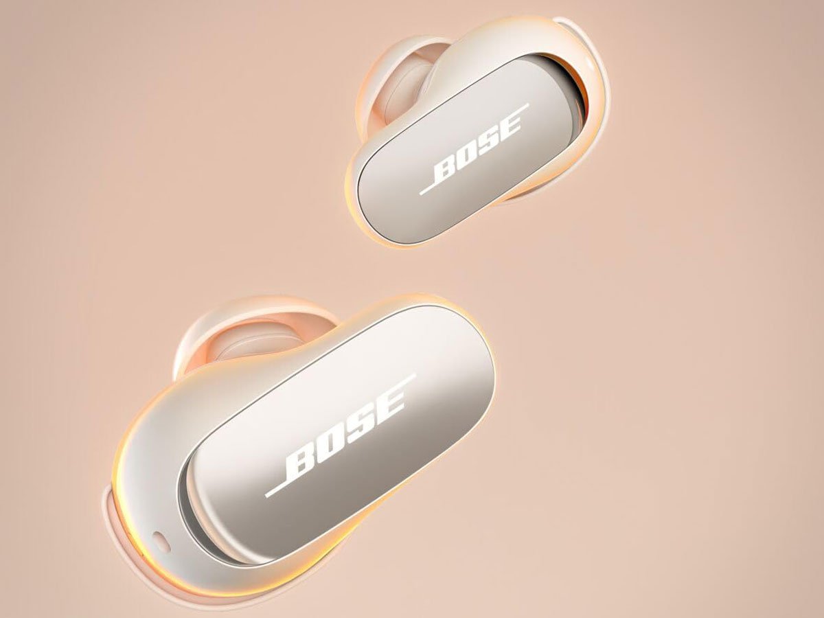 Słuchawki bezprzewodowe Bose QuietComfort Ultra Earbuds Białe - Grafika lifestyle