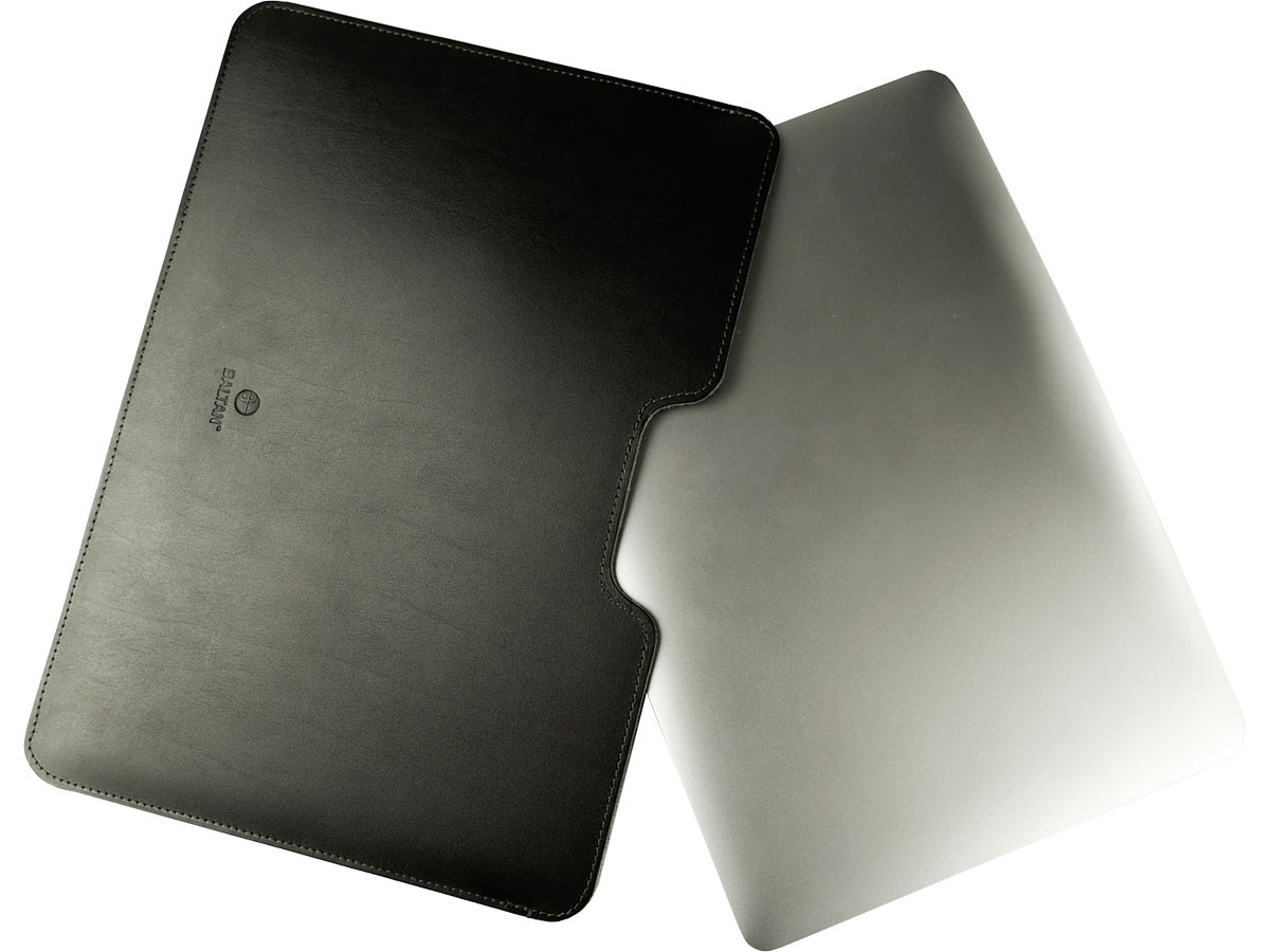 Baltan Etui z wcięciem MacBook Air 13'' M3 czarny