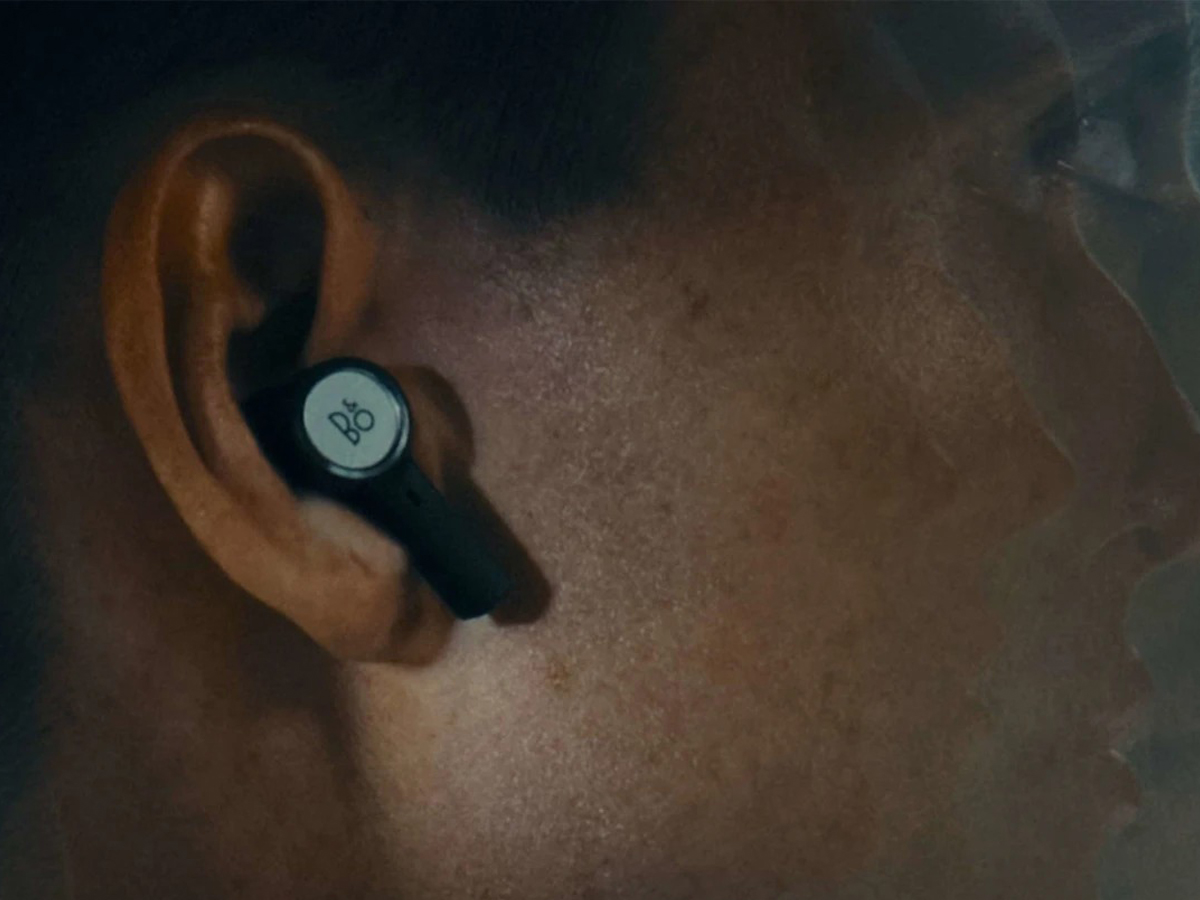 Słuchawki bezprzewodowe Bang & Olufsen Beoplay Eleven - Grafika lifestyle