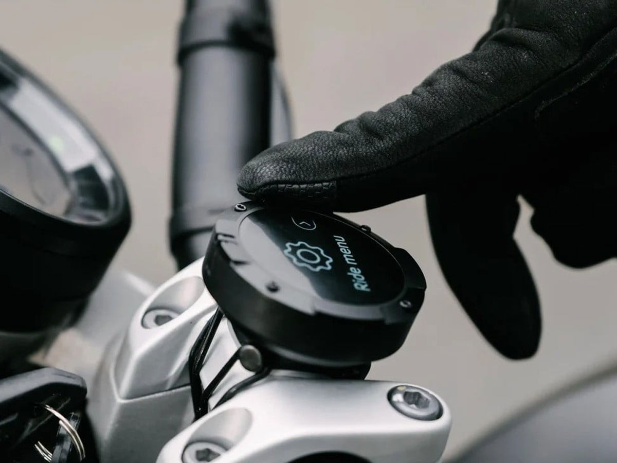 Nawigacja motocyklowa Beeline Moto II - Grafika lifestyle