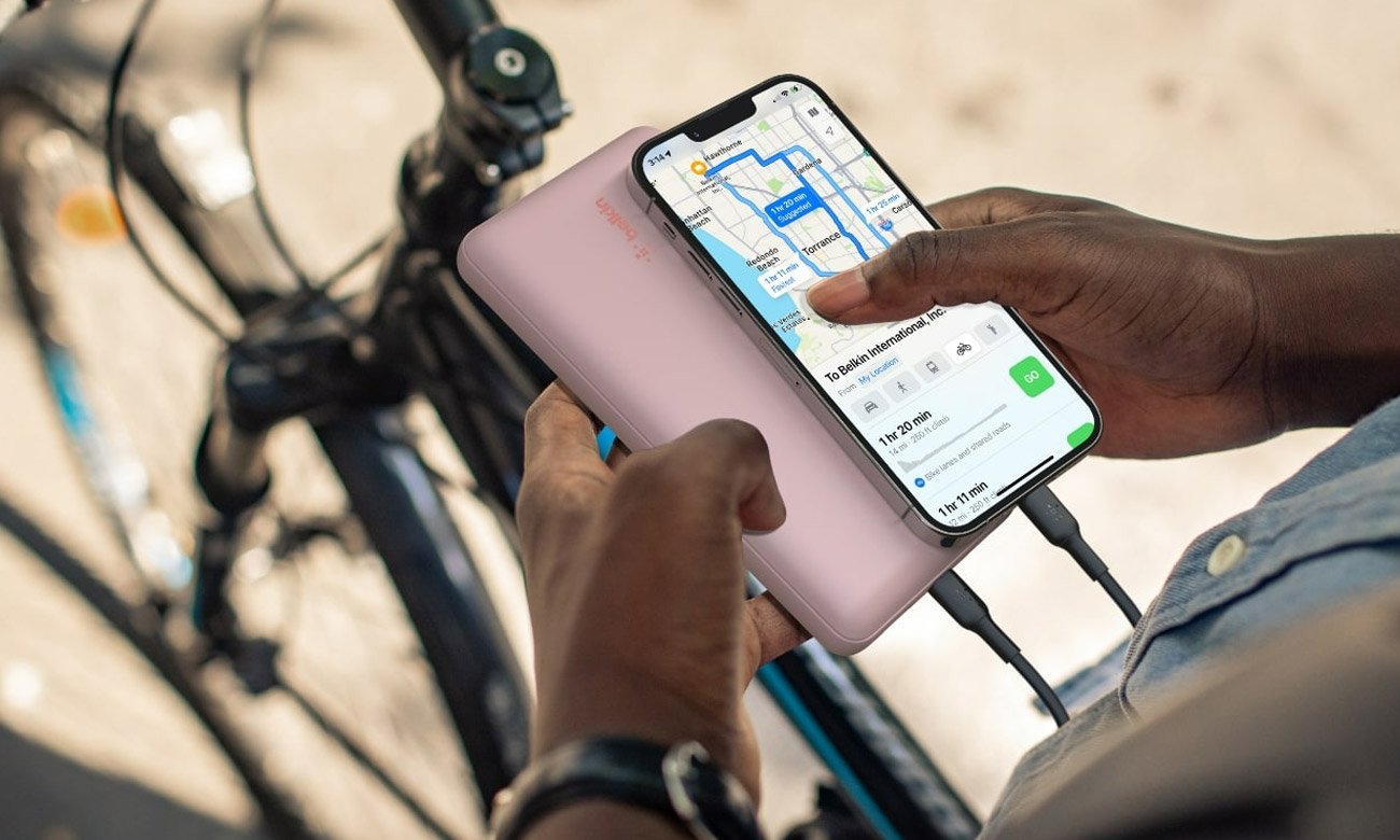 Powerbank Belkin 20000mAh na rowerze