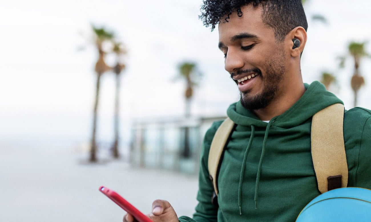 Słuchawki bezprzewodowe Belkin SoundForm Bolt - Długi czas pracy na baterii