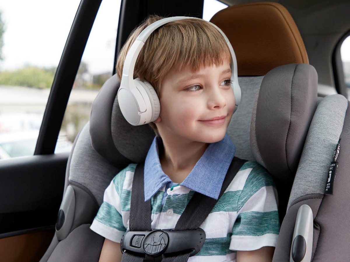 Słuchawki bezprzewodowe Belkin SoundForm Mini v3 Kids Białe - Grafika lifestyle