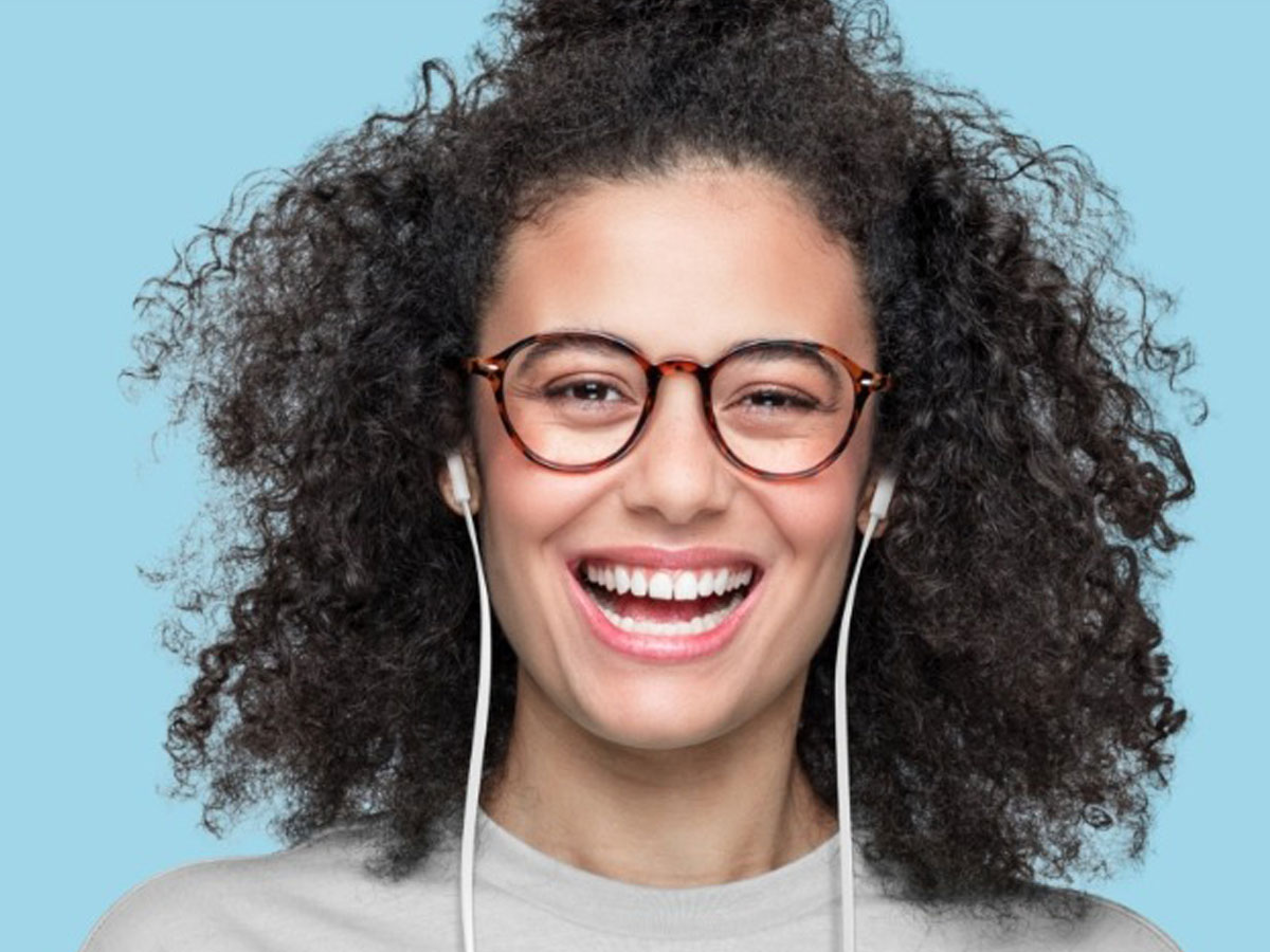Słuchawki przewodowe Belkin SoundForm USB-C - Grafika lifestyle